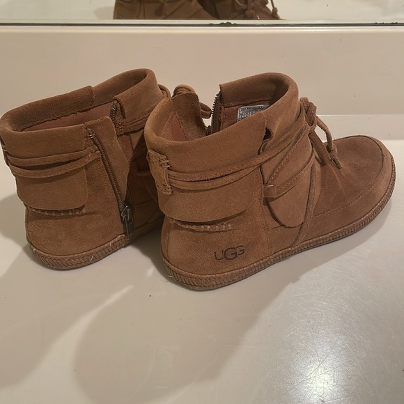 UGG Australia Reid Slate Chestnut Brown Ankle Boot 1019129 Suede Bootie size 6 - Picture 2 of 8